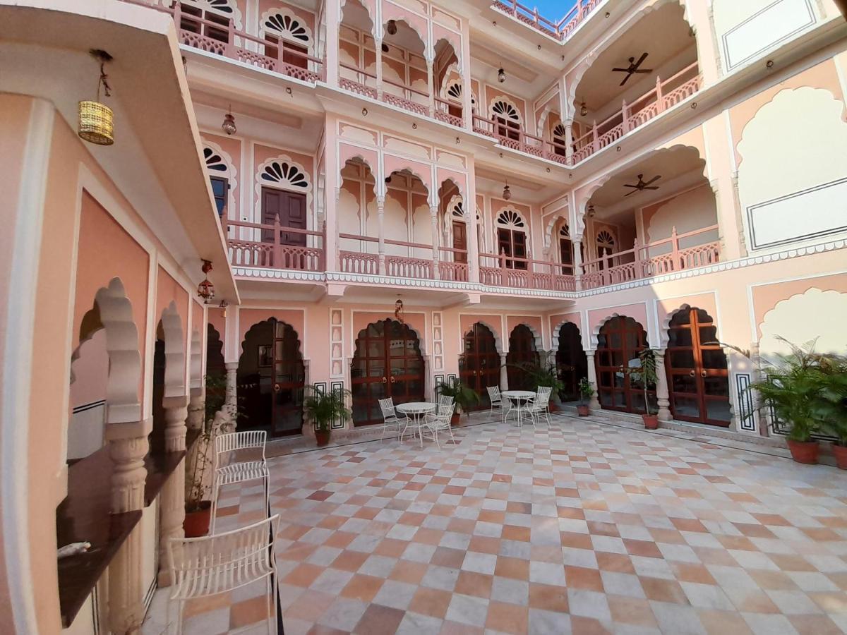 Hotel Raj Rajeshwari Haveli Dźajpur Zewnętrze zdjęcie