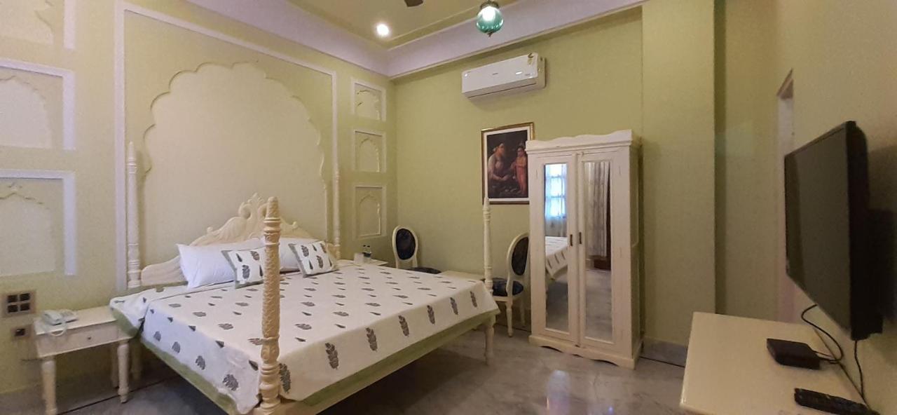 Hotel Raj Rajeshwari Haveli Dźajpur Zewnętrze zdjęcie