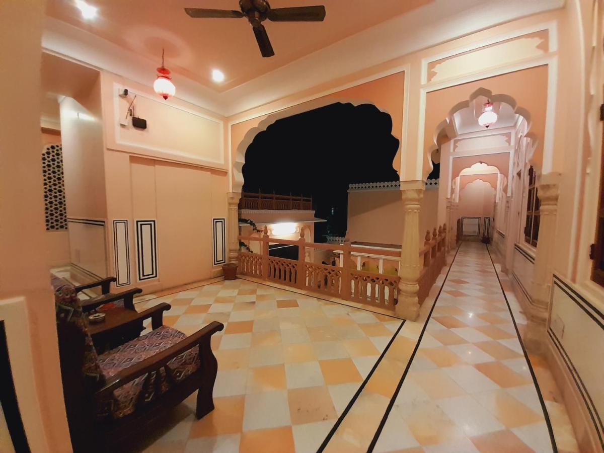 Hotel Raj Rajeshwari Haveli Dźajpur Zewnętrze zdjęcie