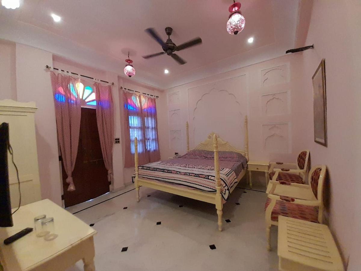 Hotel Raj Rajeshwari Haveli Dźajpur Zewnętrze zdjęcie
