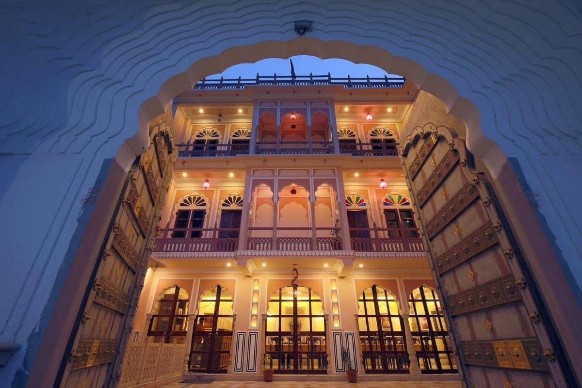 Hotel Raj Rajeshwari Haveli Dźajpur Zewnętrze zdjęcie