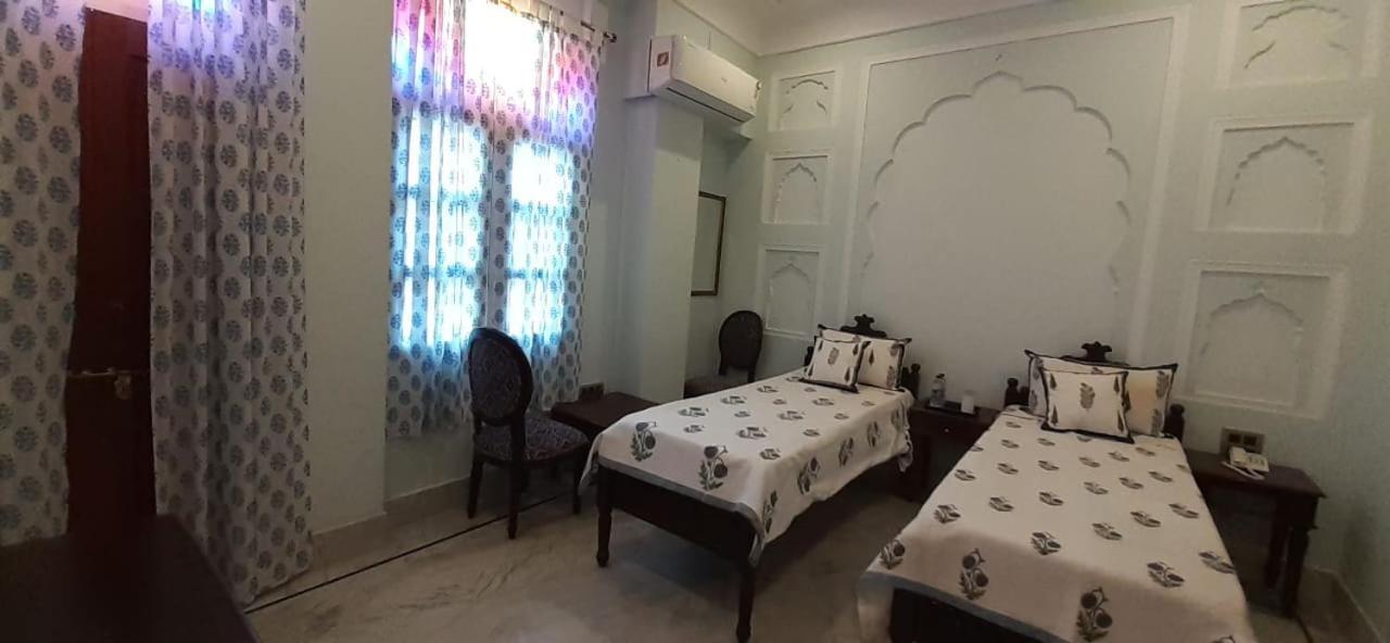 Hotel Raj Rajeshwari Haveli Dźajpur Pokój zdjęcie