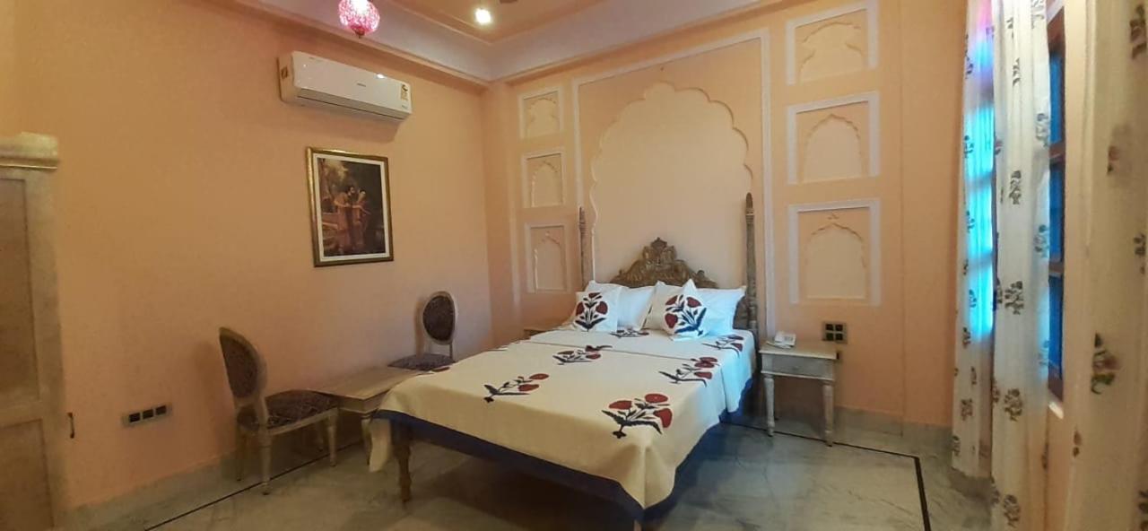 Hotel Raj Rajeshwari Haveli Dźajpur Pokój zdjęcie
