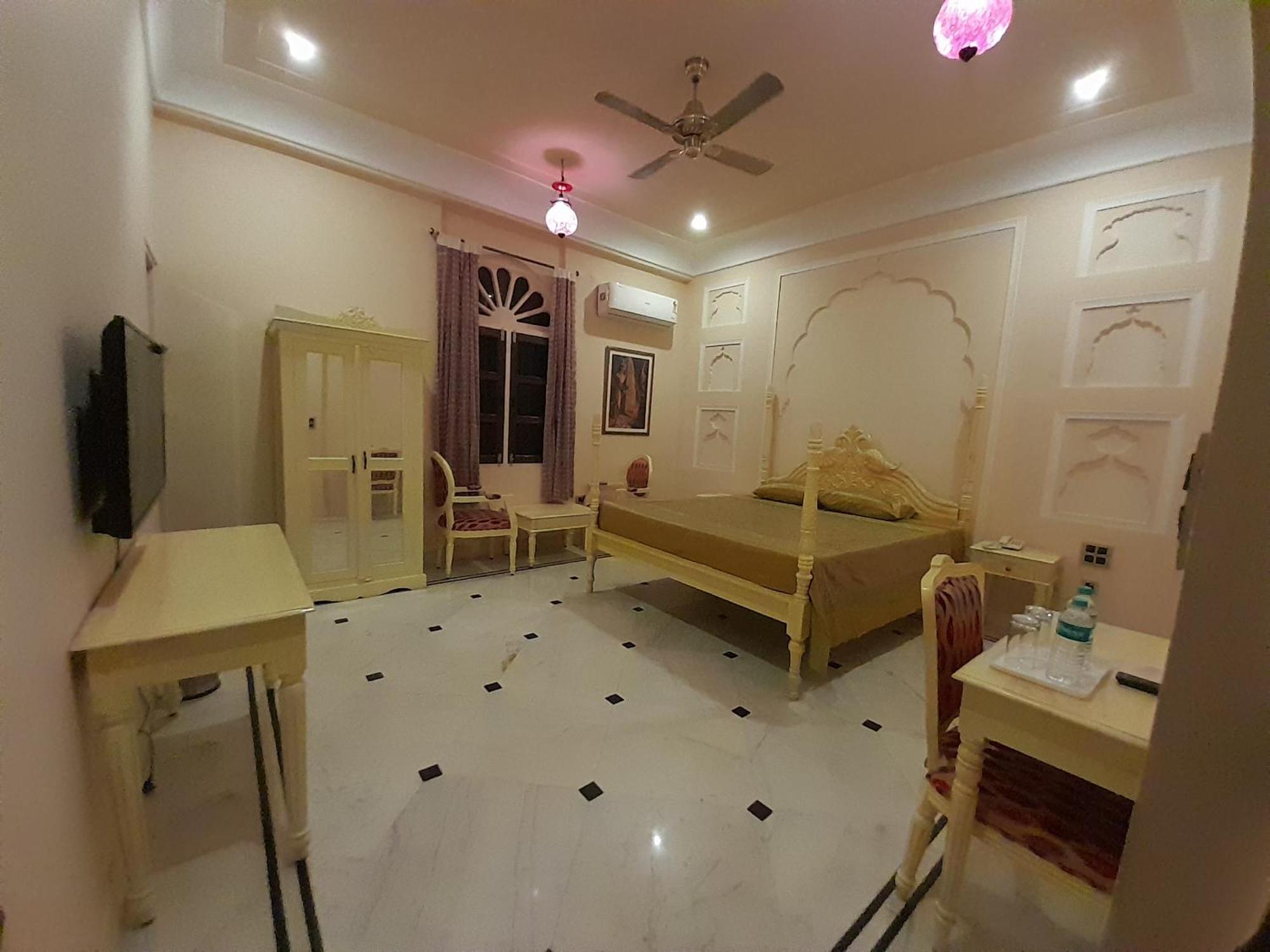 Hotel Raj Rajeshwari Haveli Dźajpur Pokój zdjęcie