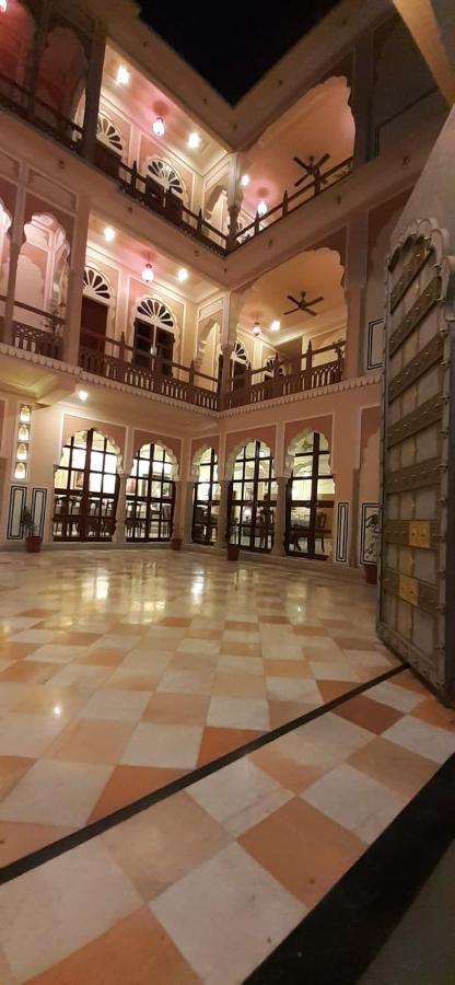 Hotel Raj Rajeshwari Haveli Dźajpur Zewnętrze zdjęcie