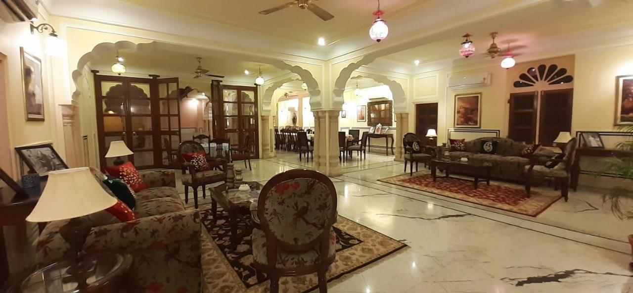 Hotel Raj Rajeshwari Haveli Dźajpur Zewnętrze zdjęcie